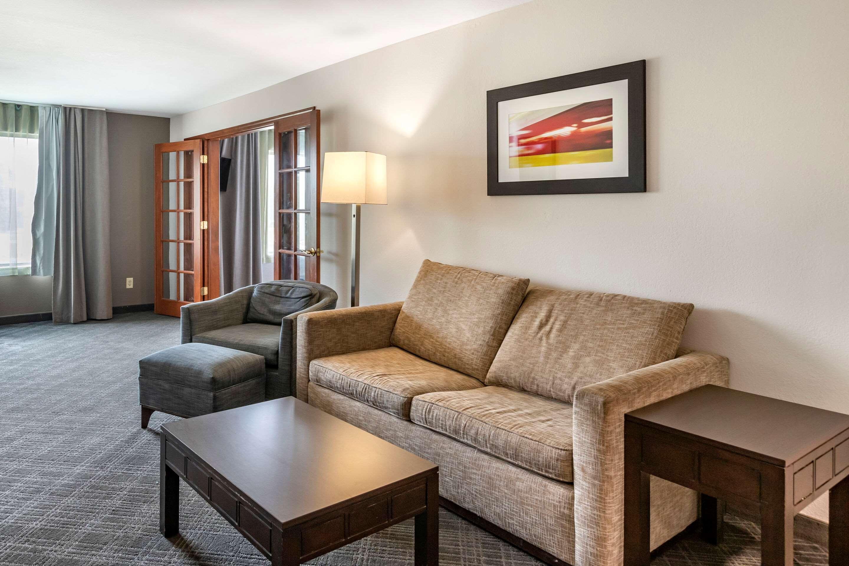 Comfort Inn & Suites Grand Blanc-Flint Exteriör bild