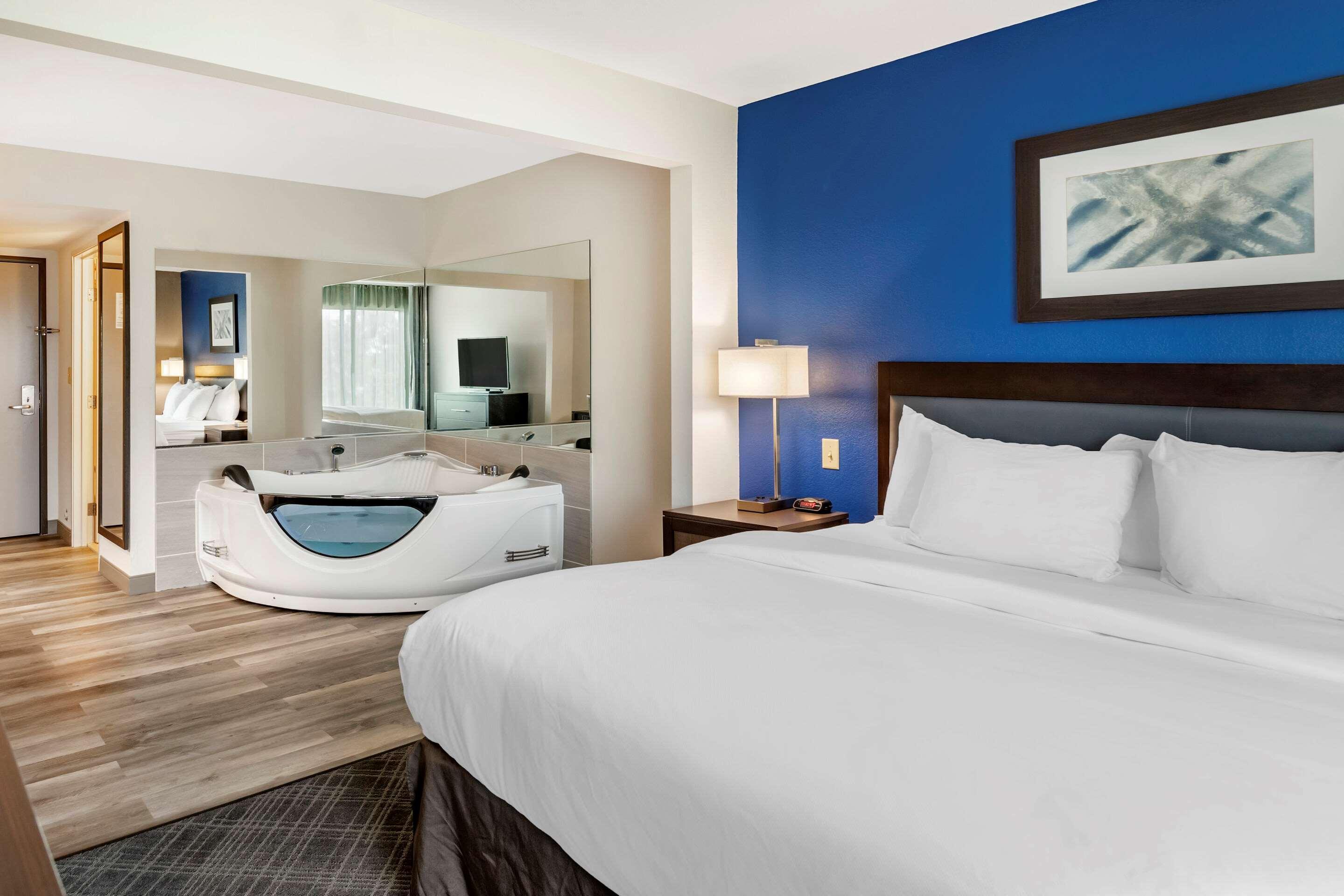 Comfort Inn & Suites Grand Blanc-Flint Exteriör bild