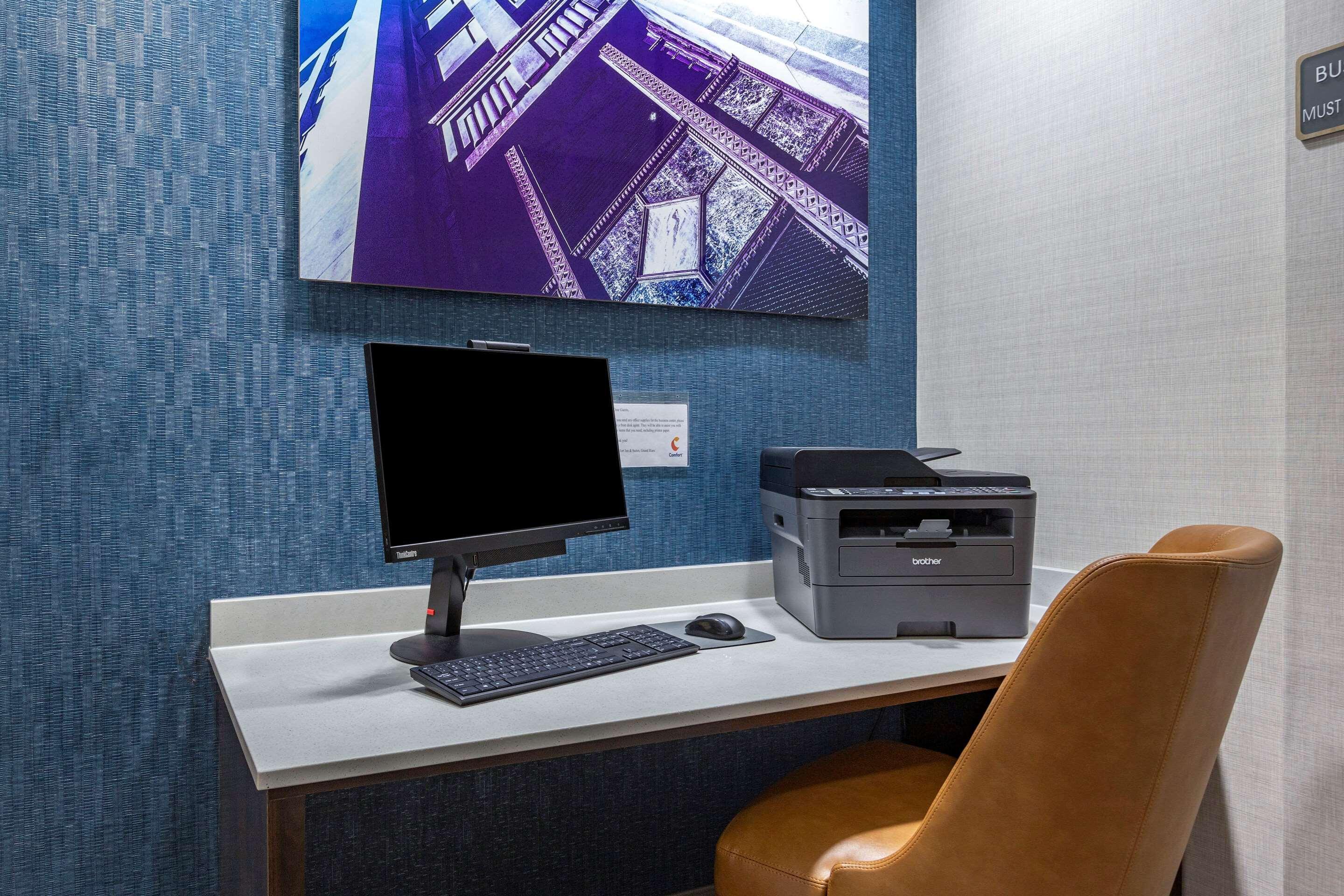 Comfort Inn & Suites Grand Blanc-Flint Exteriör bild