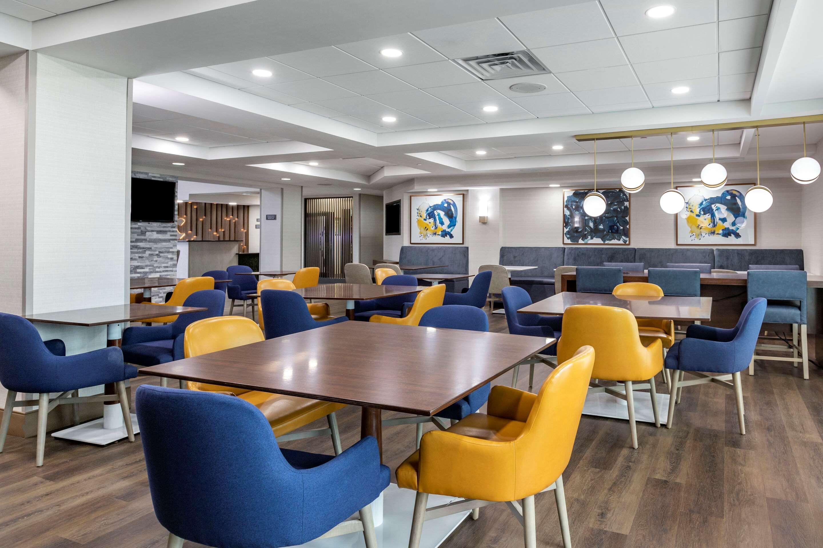 Comfort Inn & Suites Grand Blanc-Flint Exteriör bild