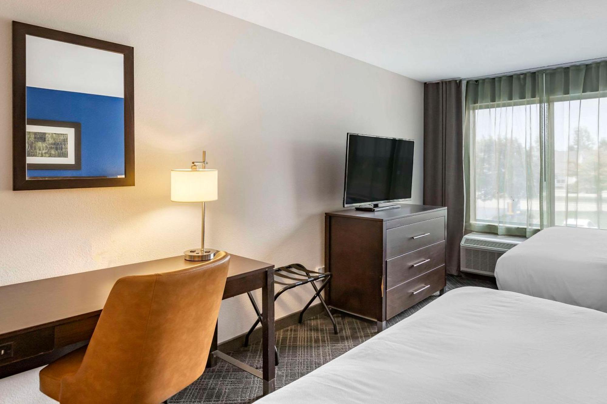 Comfort Inn & Suites Grand Blanc-Flint Exteriör bild